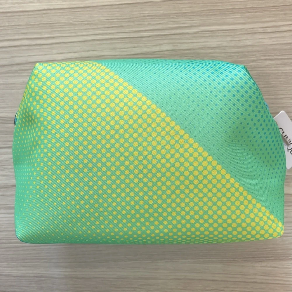 💄👛 2/$15 or 3/$20 Clinique Cosmetic Bag